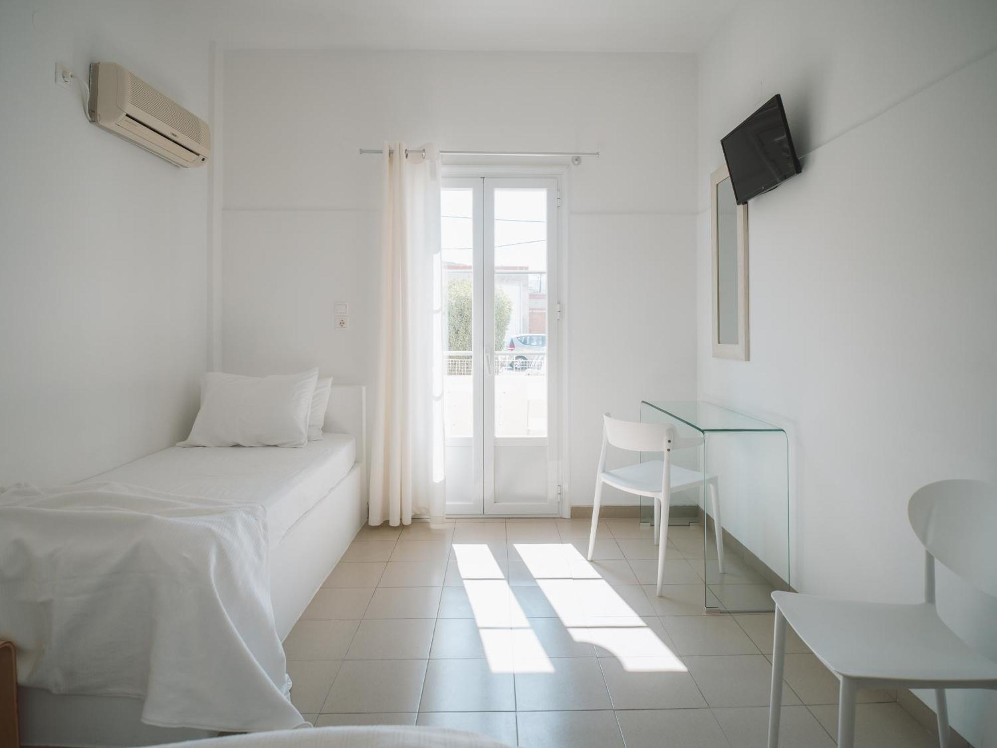 Giosifaki Hotell Vári Exteriör bild