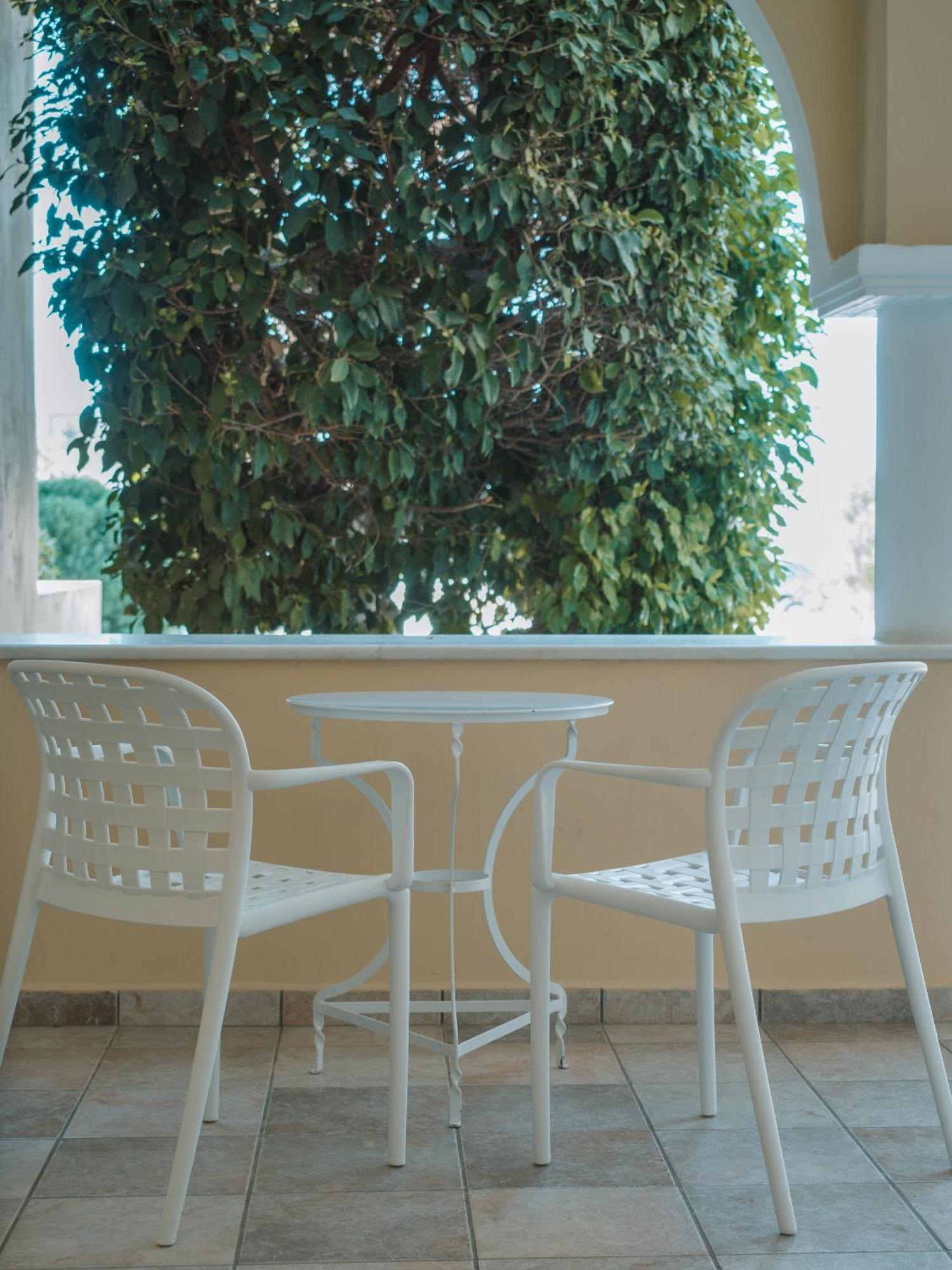 Giosifaki Hotell Vári Exteriör bild