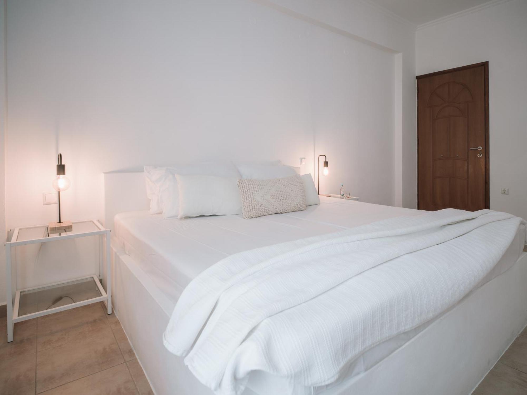 Giosifaki Hotell Vári Exteriör bild